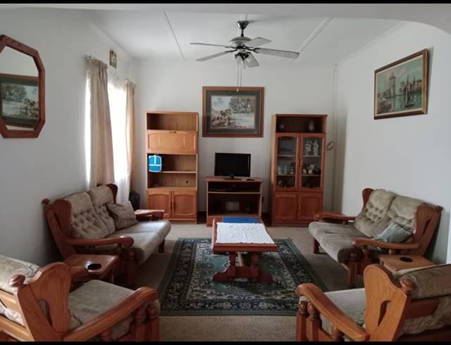 3 BEDROOM HOUSE FOR SALE IN BLUFF
